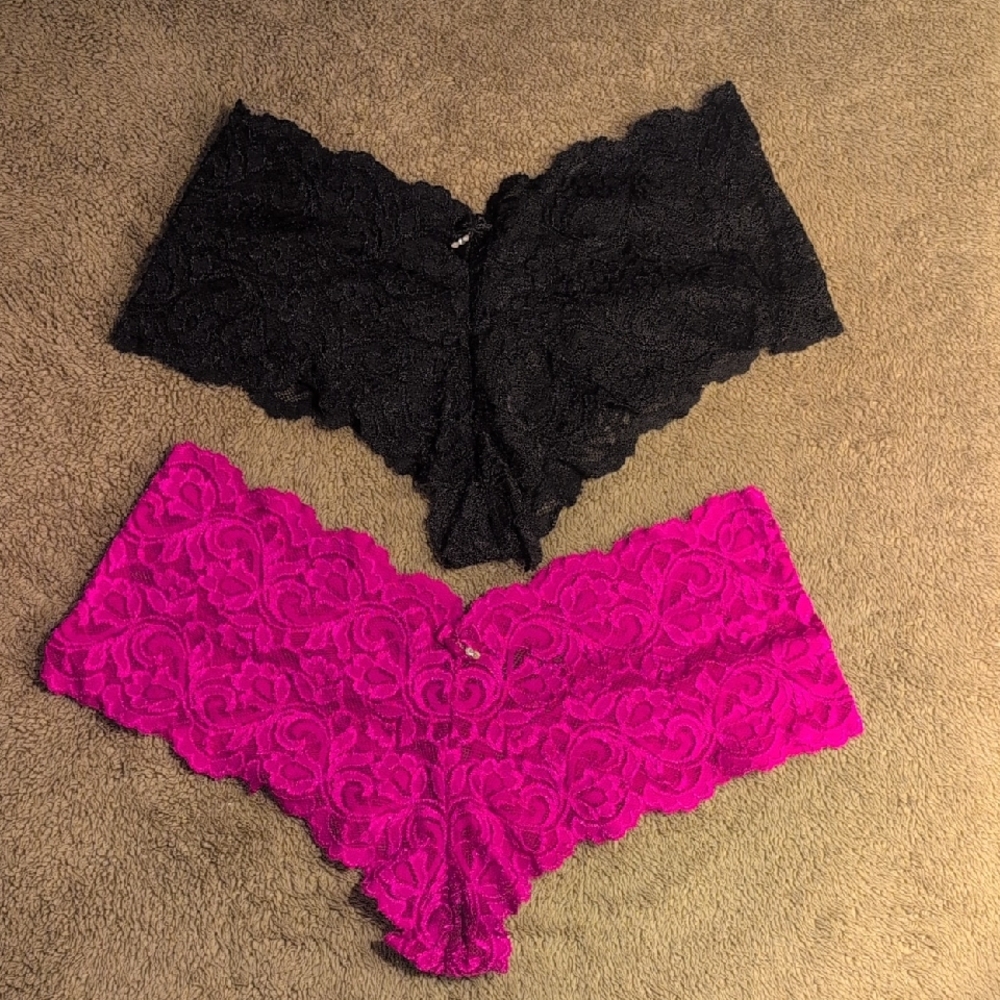 Lace Women's Intimates Set - Black and Pink